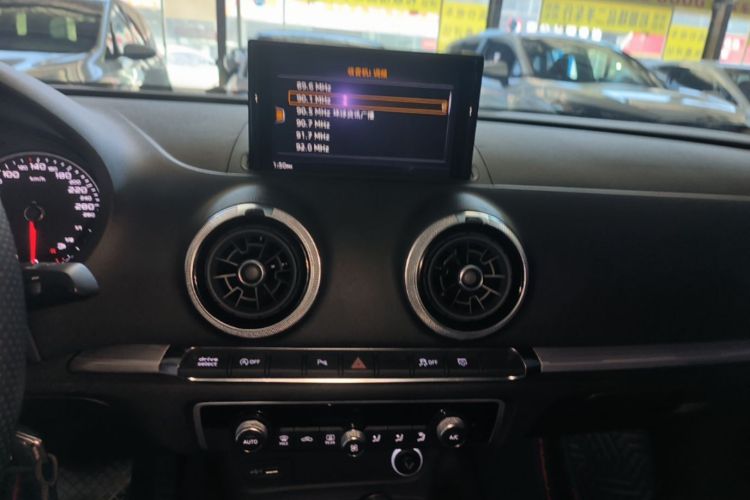 Audi A3 2019 #13 Audi A3 2019 car image #13