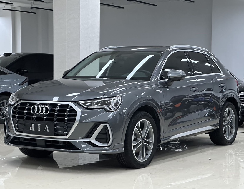 Audi Q3 2022 Audi Q3 2022 car image