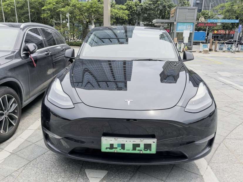 Tesla Model Y 2022 #2 Tesla Model Y 2022 car image #2