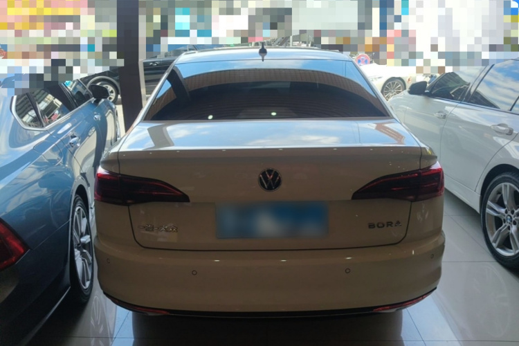 Volkswagen Bora 2022 car image #6
