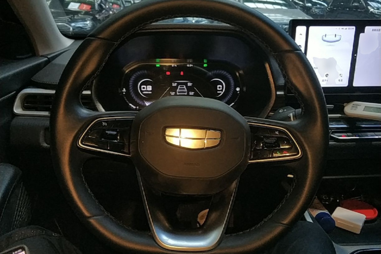 GEELY Emgrand 2025 car image #11