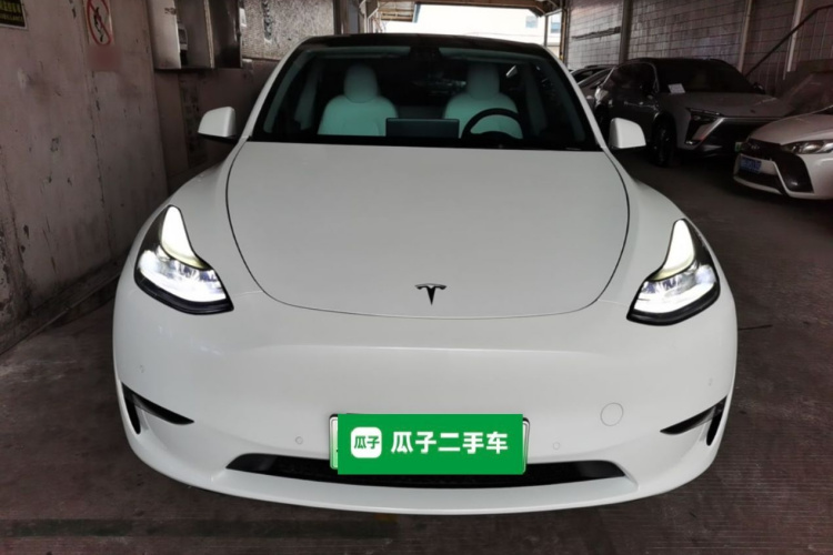 Tesla Model Y 2021 #3 Tesla Model Y 2021 immagine di auto #3