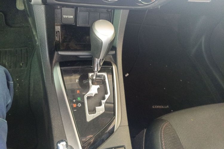 Toyota Corolla 2019 #14 Toyota Corolla 2019 car image #14