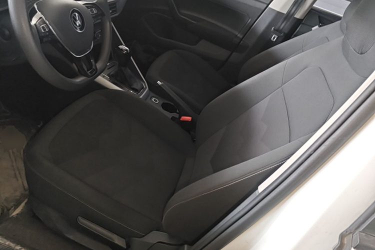Volkswagen Polo 2023 car image #15