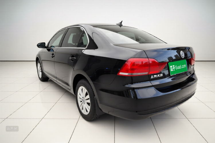 Volkswagen Santana 2017 car image #5