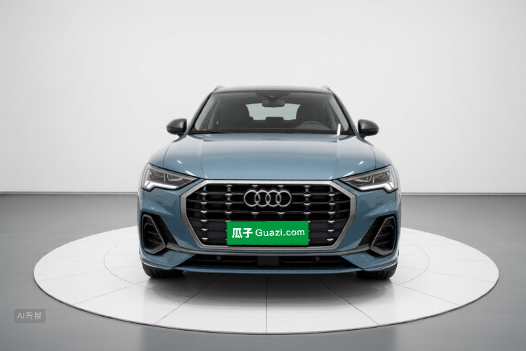 Audi Q3 2022 car image #3