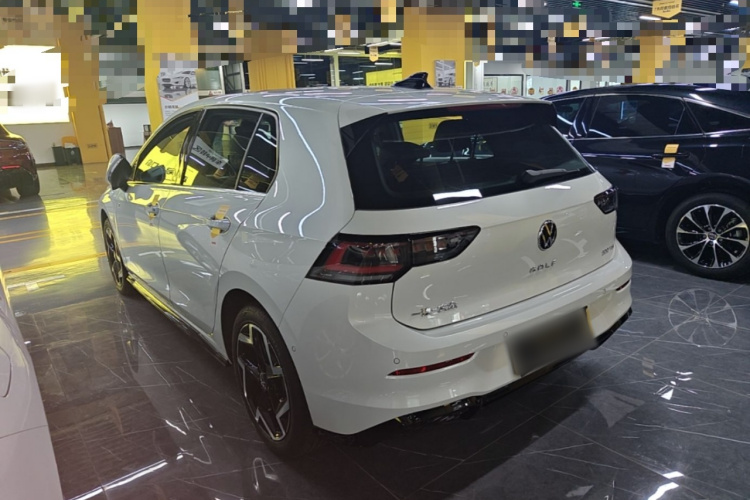 Volkswagen Golf 2025 #5 Volkswagen Golf 2025 car image #5
