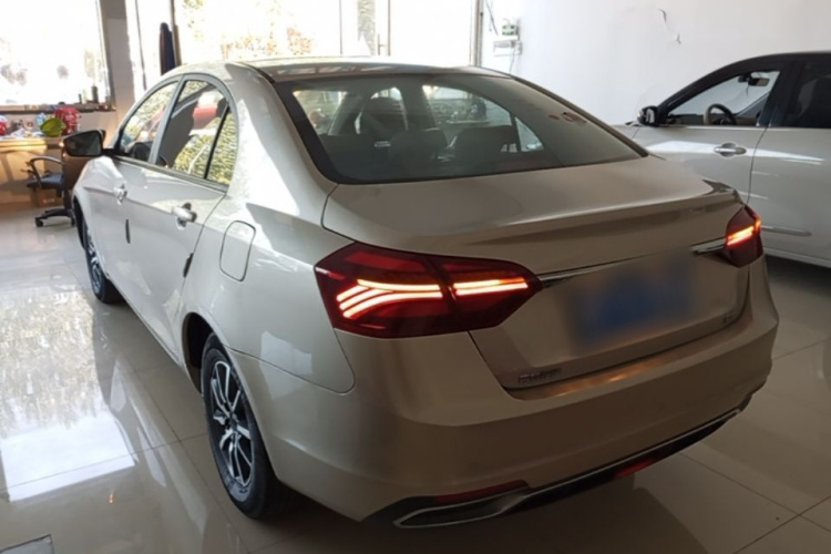 GEELY Emgrand 2019 #5 GEELY Emgrand 2019 car image #5