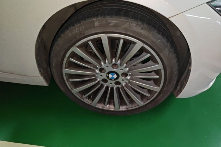 BMW 3 Series 2018 #6 BMW 3 Series 2018 car image #6