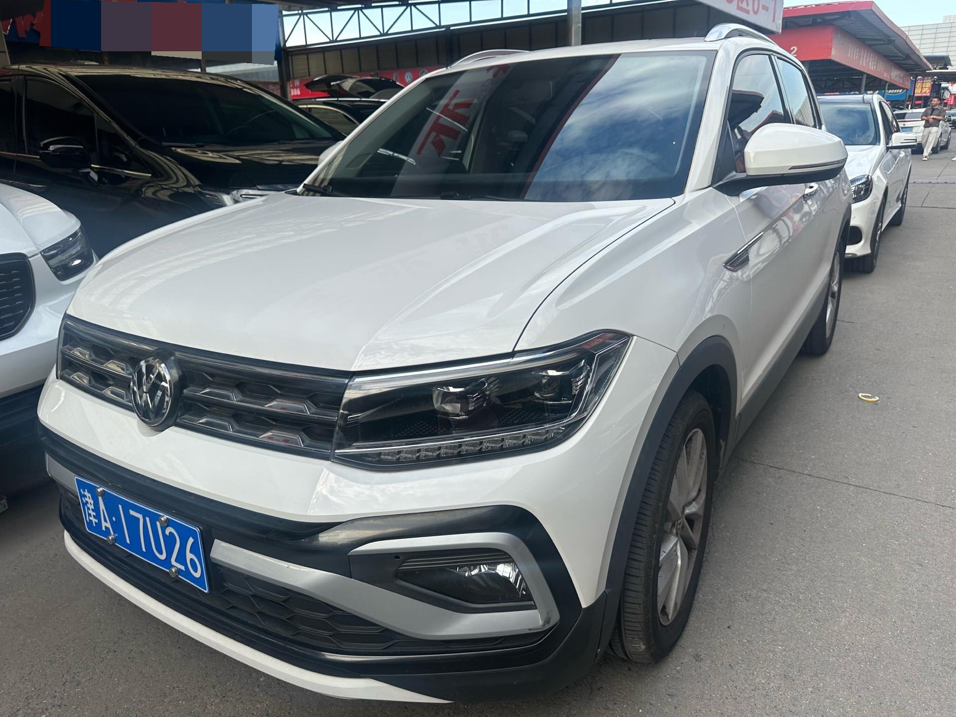 Volkswagen T-Cross 2020 car image 