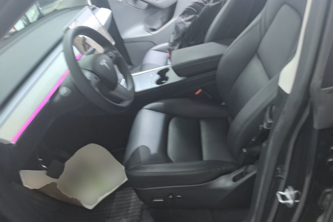 Tesla Model Y 2024 car image #7