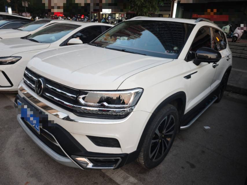 2023 immagine di auto 