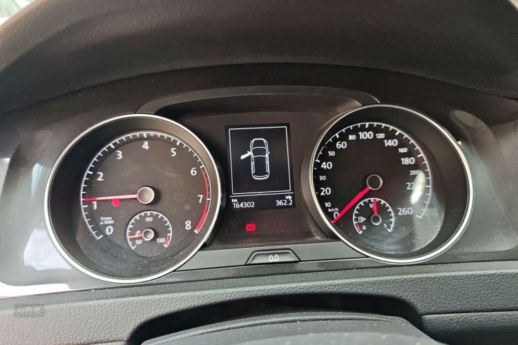 Volkswagen Golf 2018 car image #13