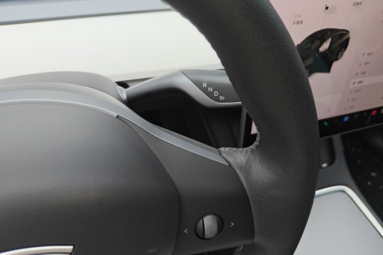 Tesla Model Y 2021 #18 Tesla Model Y 2021 car image #18