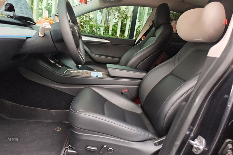 Tesla Model Y 2024 car image #17