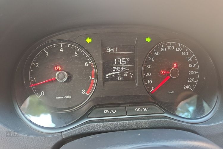 Volkswagen Polo 2016 #13 Volkswagen Polo 2016 car image #13