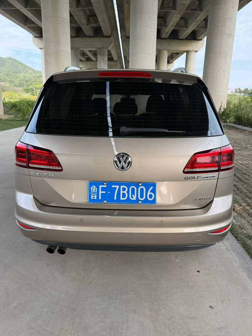 Volkswagen Golf Sportsvan 2017 immagine di auto #4
