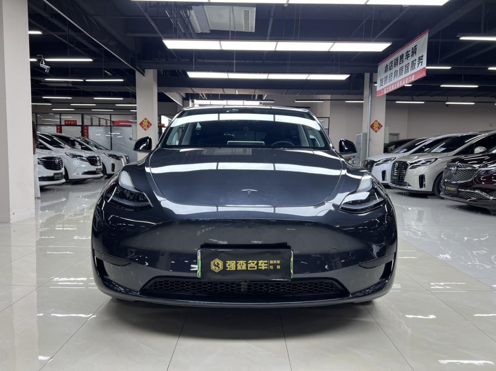 Tesla Model Y 2024 #4 Tesla Model Y 2024 immagine di auto #4