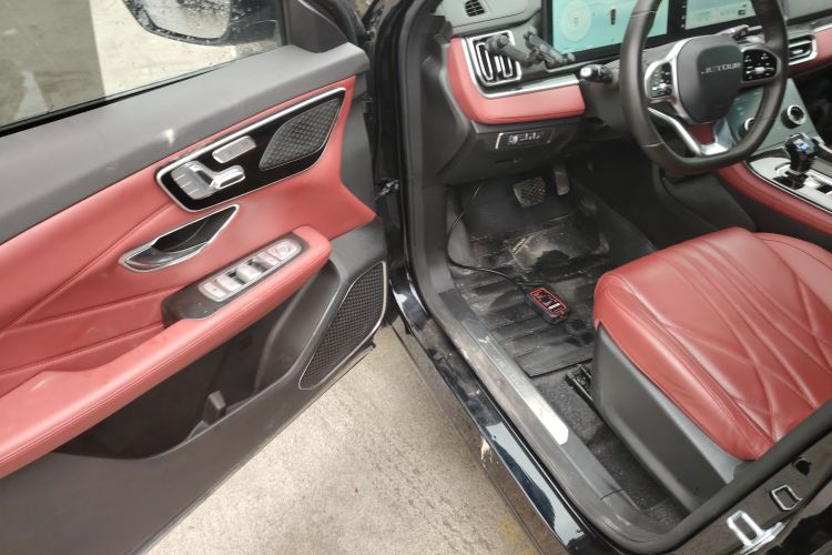 Jetour X70 PLUS 2024 car image #16