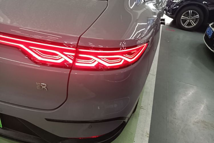 BYD Han 2024 #8 BYD Han 2024 car image #8