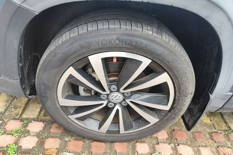 Volkswagen Tharu 2019 car image #9