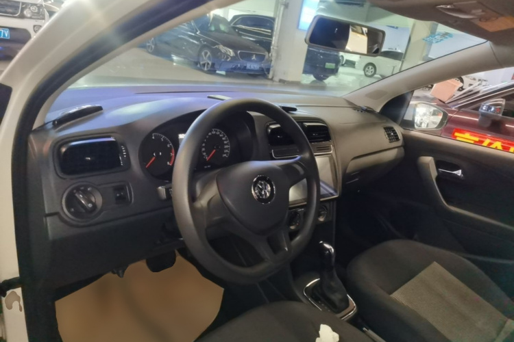 Volkswagen Polo 2017 #10 Volkswagen Polo 2017 car image #10