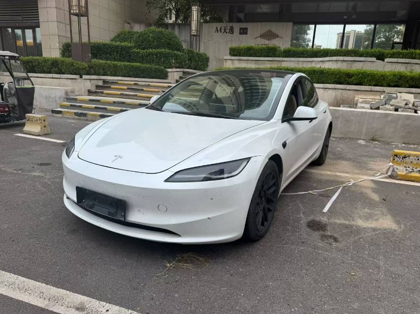 Tesla Model 3 2023 Tesla Model 3 2023 car image