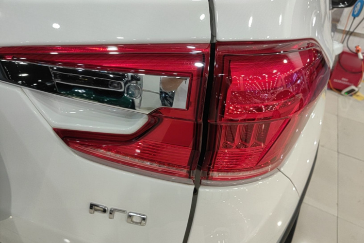 BYD Yuan Pro 2021 #8 BYD Yuan Pro 2021 car image #8