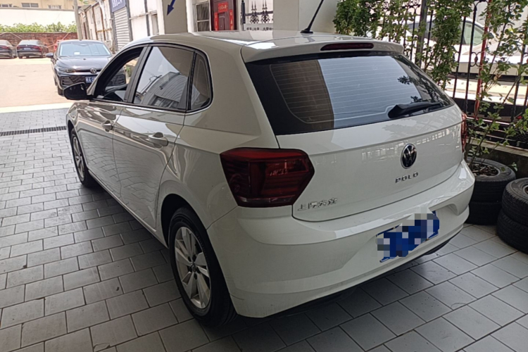 Volkswagen Polo 2023 car image #5