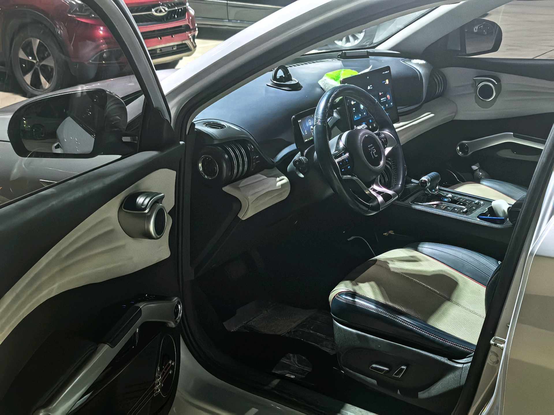 BYD Yuan Plus 2023 #3 BYD Yuan Plus 2023 car image #3