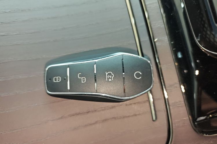 BYD Han 2025 car image #14
