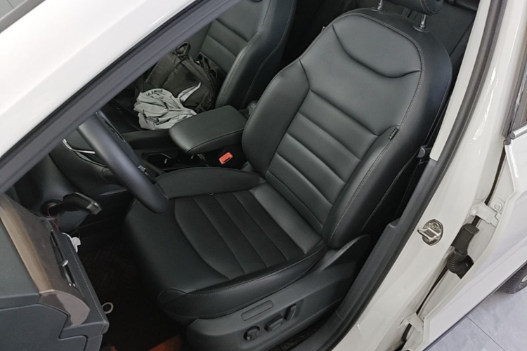 Volkswagen Tharu 2021 car image #15