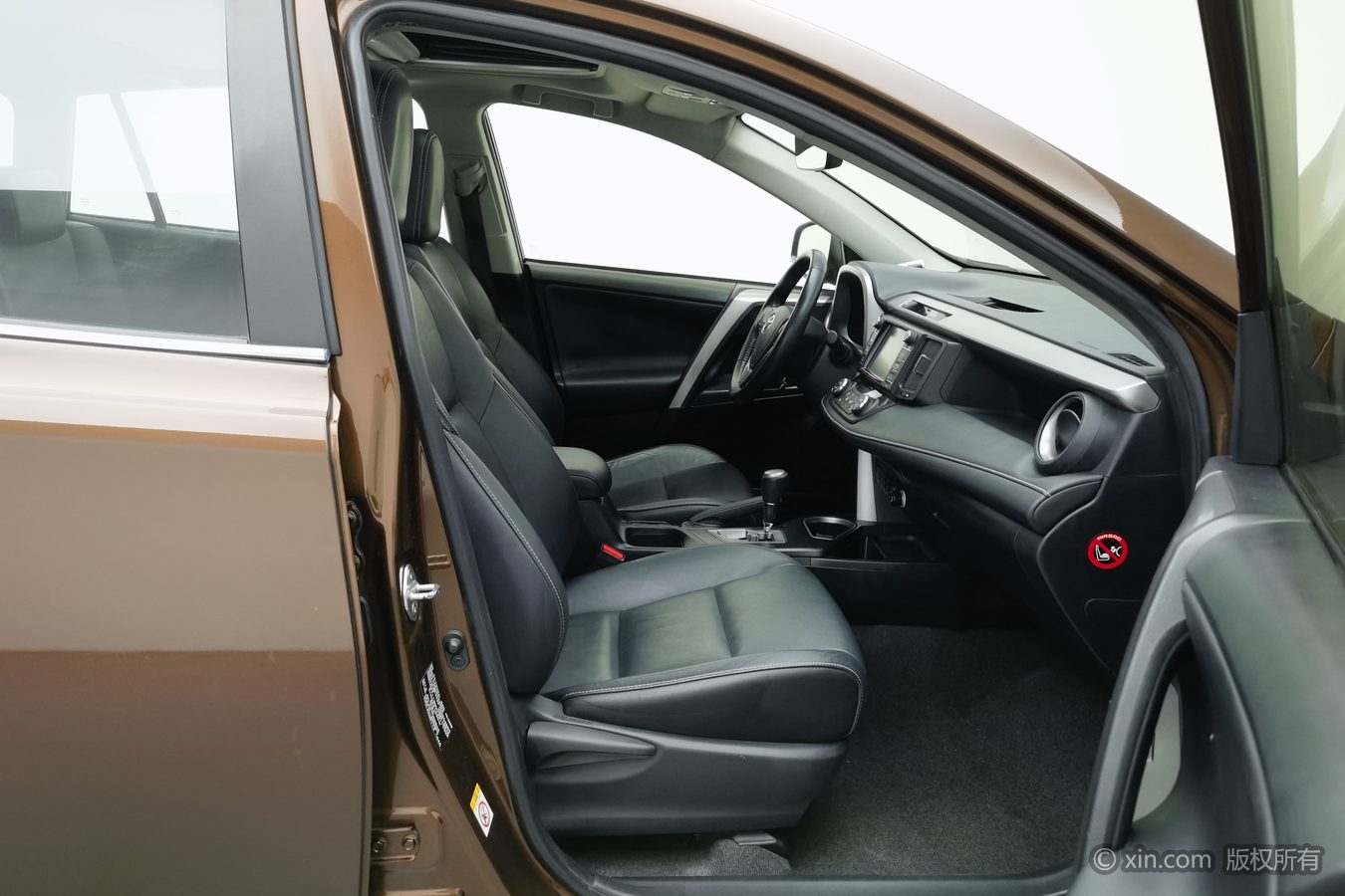 Toyota RAV4 2017 #24 Toyota RAV4 2017 car image #24