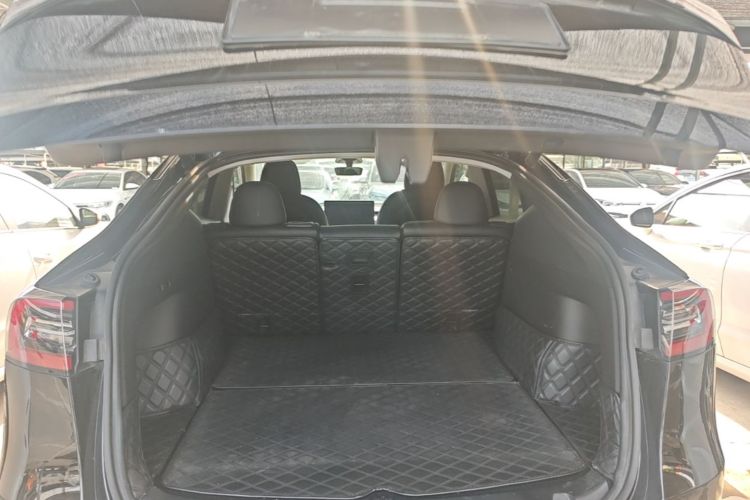 Tesla Model Y 2022 #19 Tesla Model Y 2022 car image #19