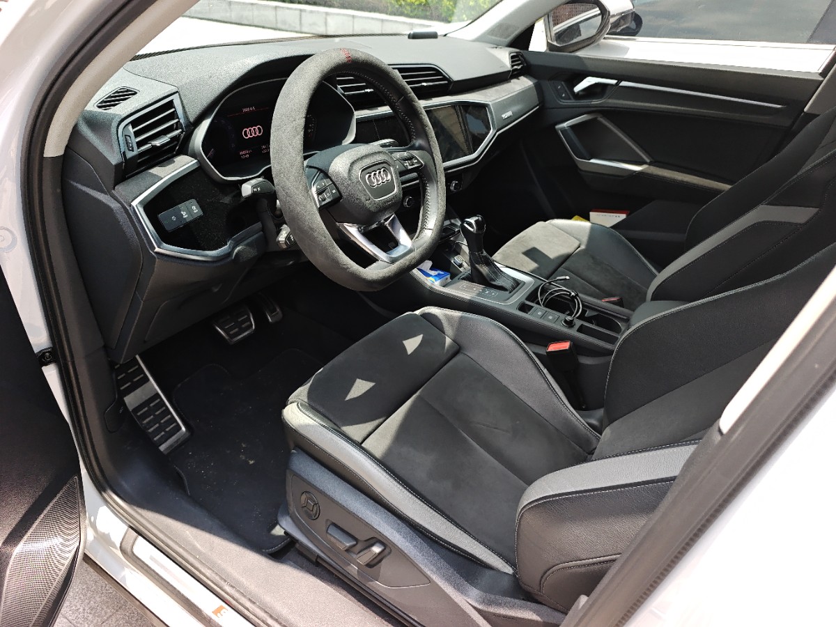 Audi Q3 2020 #4 Audi Q3 2020 car image #4