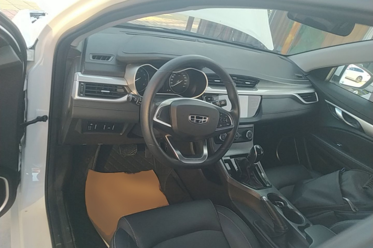 GEELY Emgrand 2021 car image #10