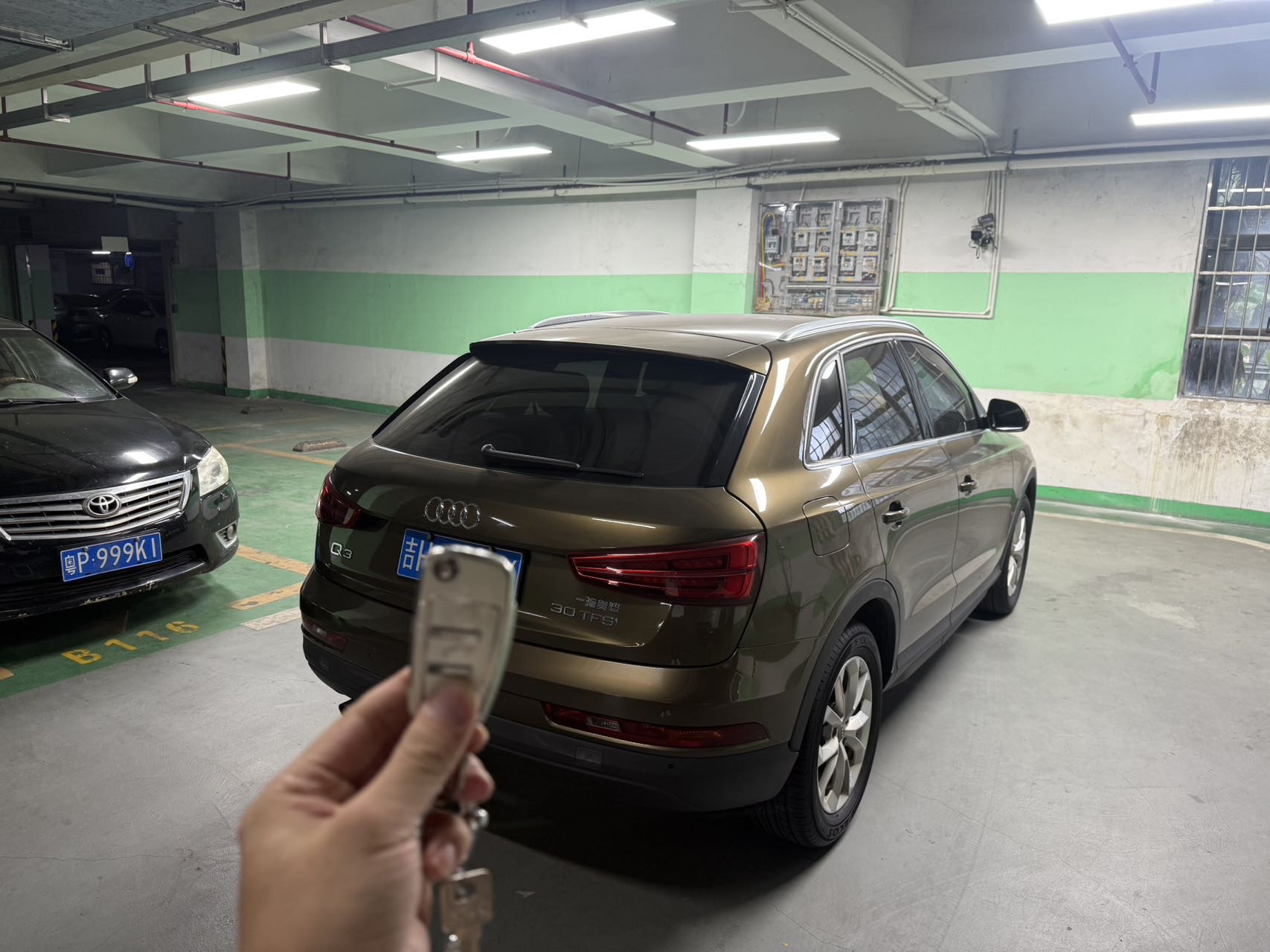 Audi Q3 2018 car image #4