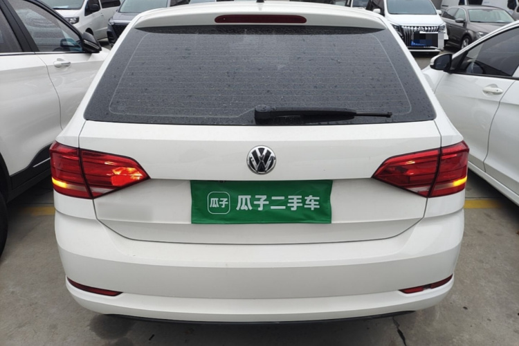 Volkswagen Santana 2017 car image #6