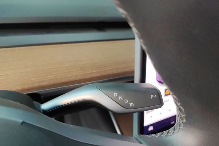 Tesla Model 3 2020 car image #14