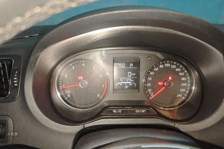 Volkswagen Polo 2018 car image #13