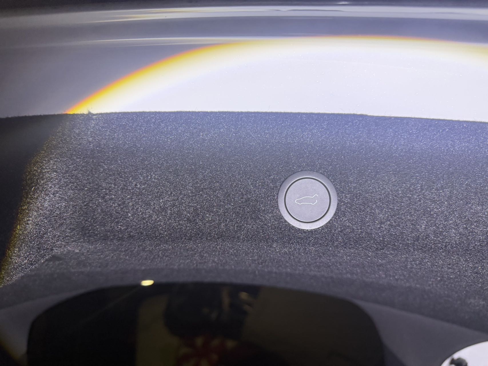 Tesla Model Y 2025 car image #11
