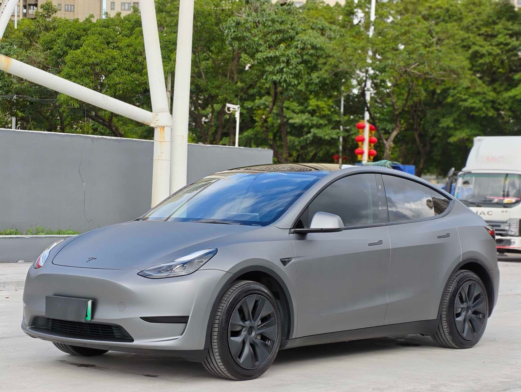 Tesla Model Y 2024 car image 