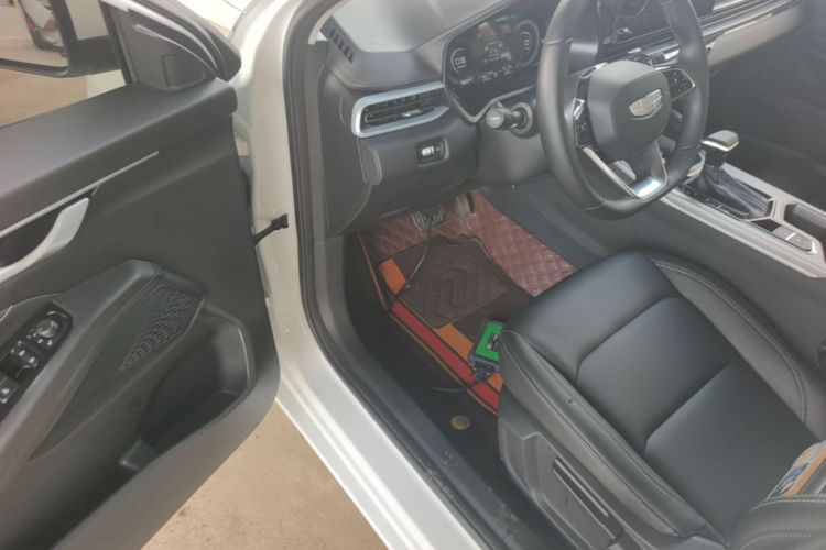 GEELY Emgrand 2025 car image #16