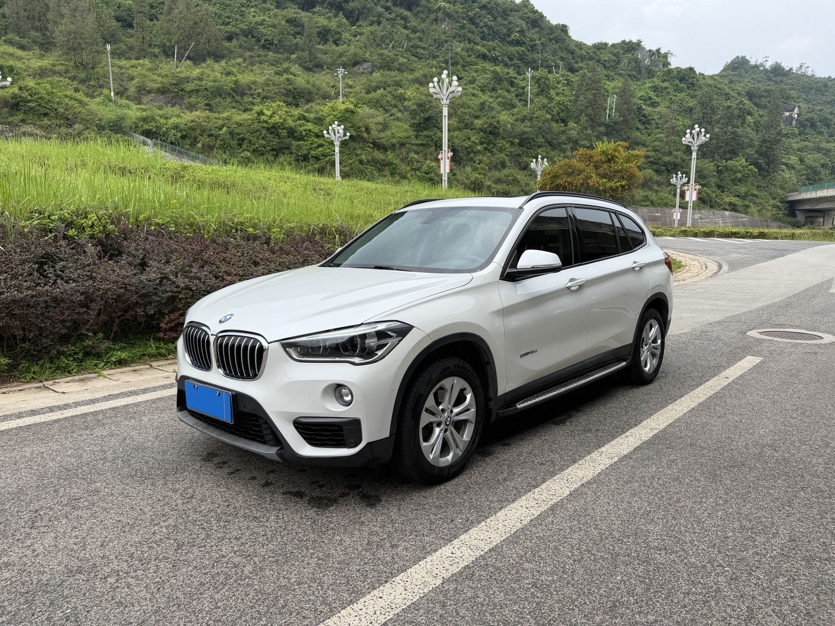 2017 2017 car image