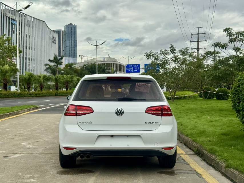 Volkswagen Golf 2016 car image #8