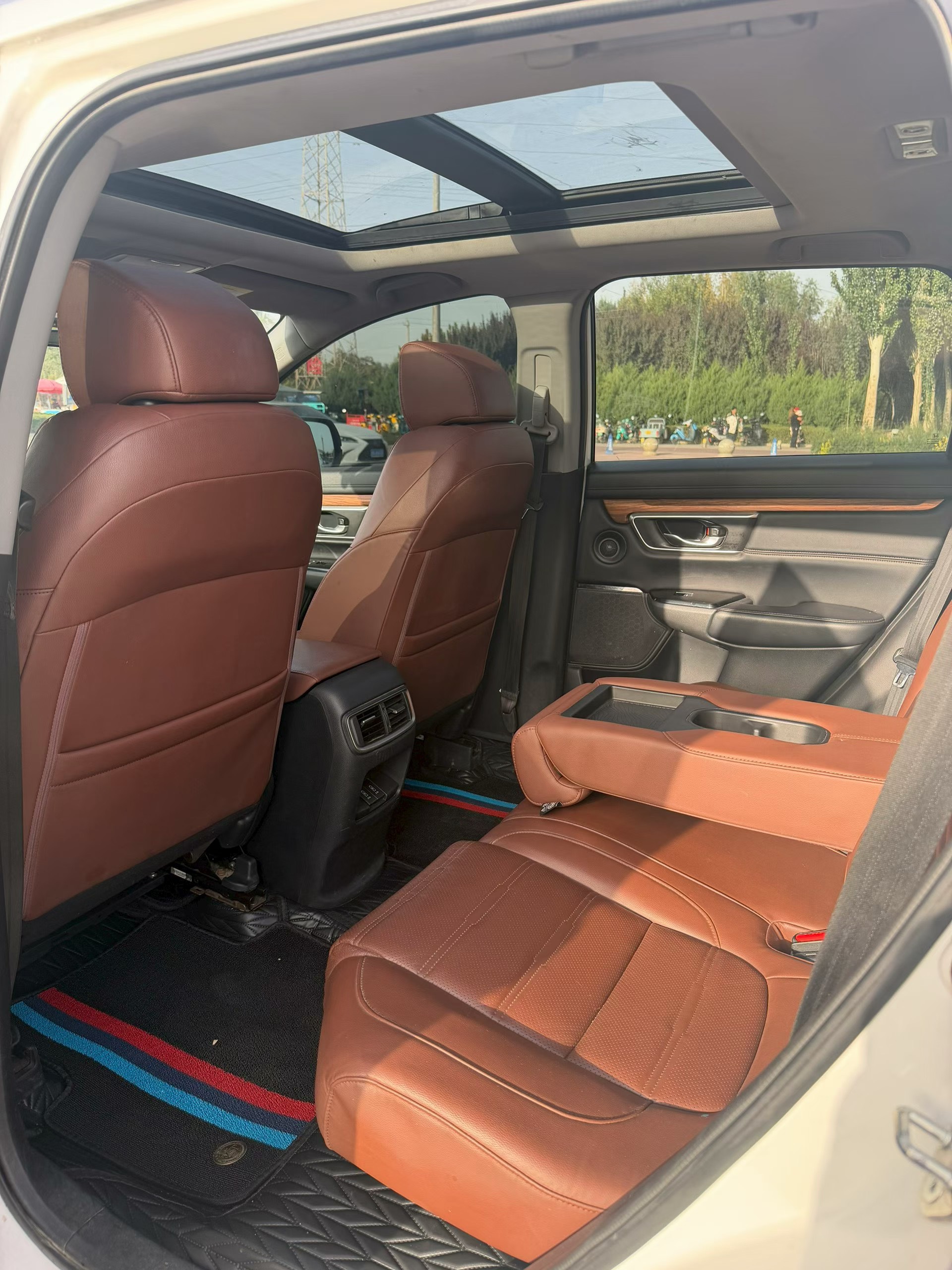 Honda CR-V 2023 immagine di auto #8
