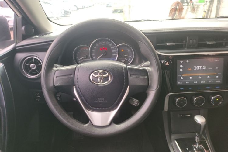 Toyota Corolla 2019 #15 Toyota Corolla 2019 car image #15