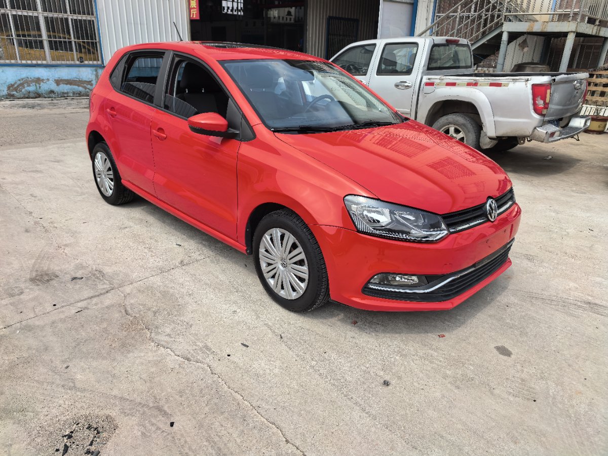 Volkswagen Polo 2019 car image #3