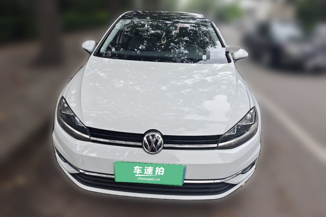Volkswagen Golf 2019 car image #3