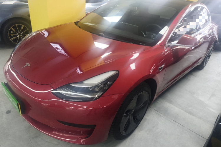 Tesla Model 3 2020 car image #2